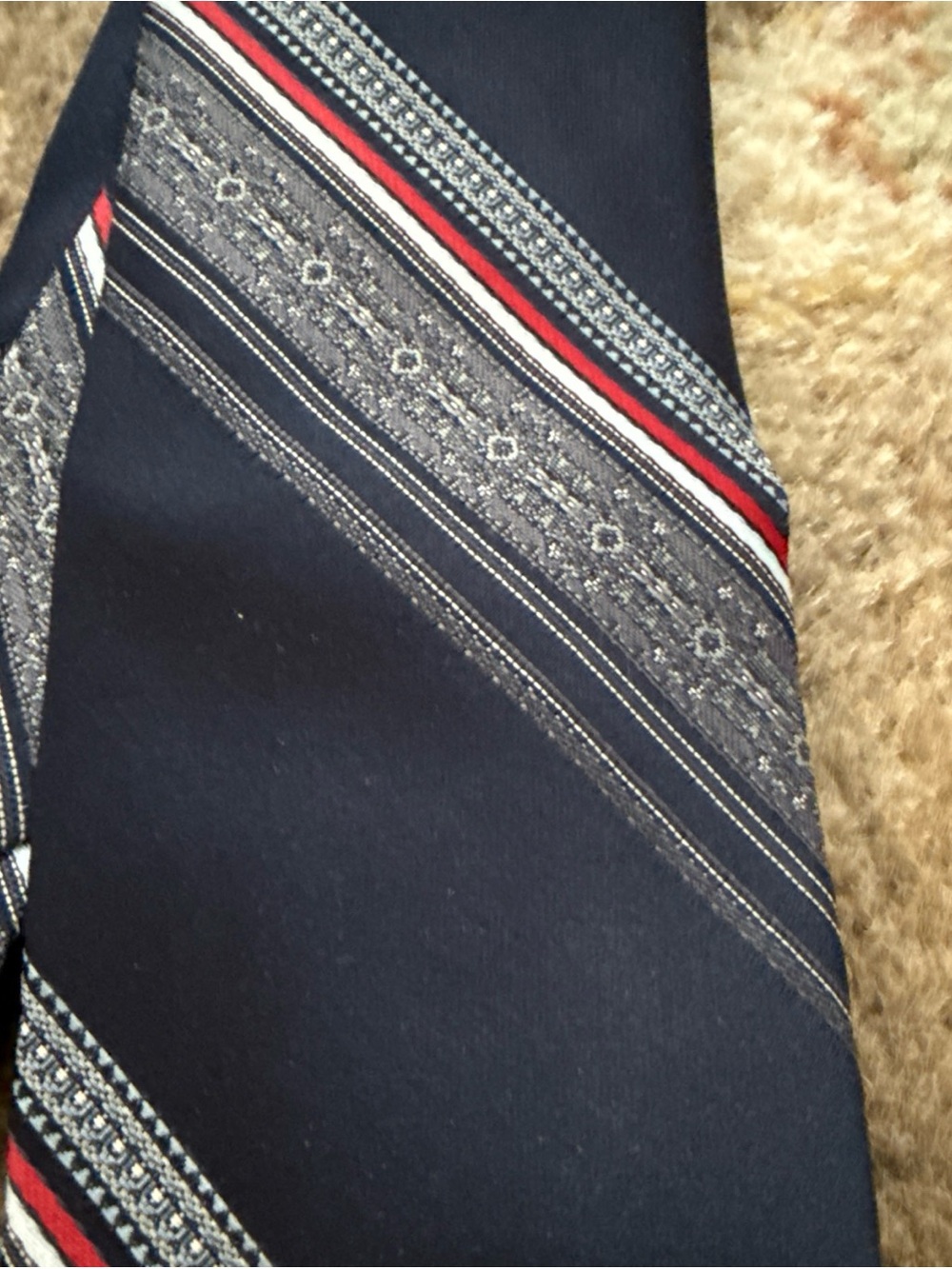 Geoffrey Beene Classic Navy Stripe Men's Tie